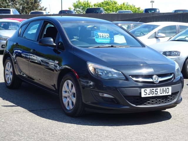 Vauxhall Astra 1.6 CDTi 16V ecoFLEX Design 5dr Hatchback Diesel BLACK
