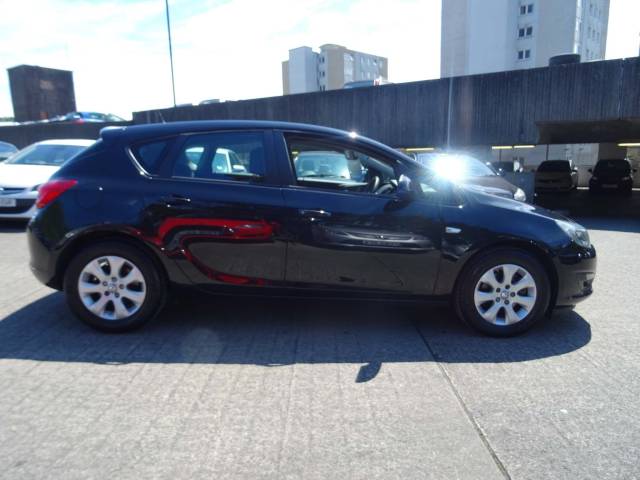 2015 Vauxhall Astra 1.6 CDTi 16V ecoFLEX Design 5dr