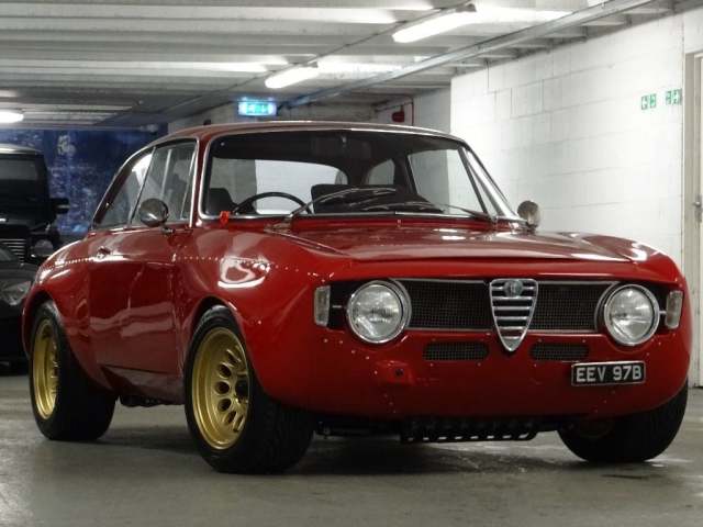 Alfa Romeo Giulia 1.6 GIULIA Coupe Petrol RED