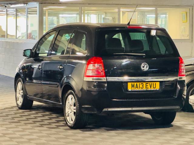 2013 Vauxhall Zafira 1.8i Design 5dr