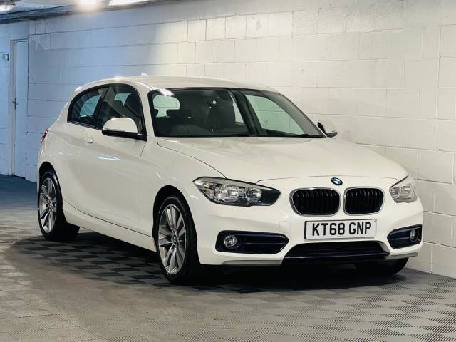 BMW 1 Series 118i [1.5] Sport 3dr [Nav/Servotronic] Hatchback Petrol WHITE
