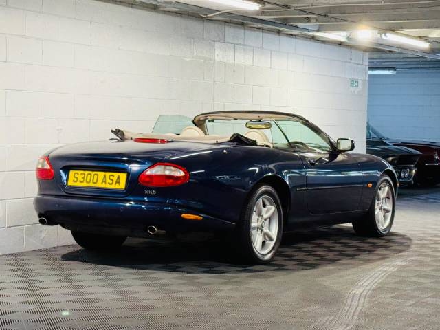 1999 Jaguar Xk8 4.0 2dr Auto