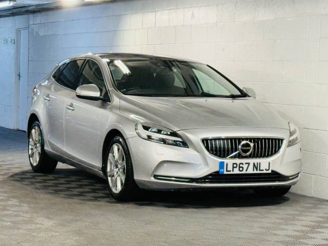 Volvo V40 1.5 T2 [122] Inscription 5dr Geartronic Hatchback Petrol SILVER