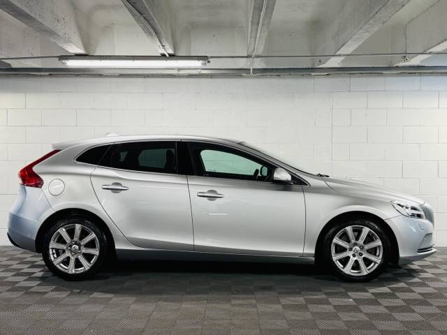 2018 Volvo V40 1.5 T2 [122] Inscription 5dr Geartronic