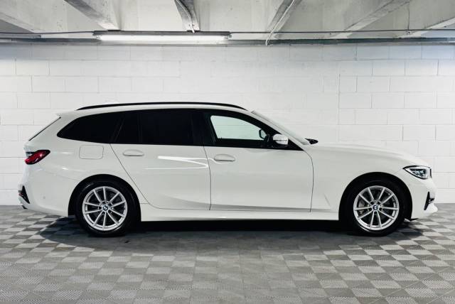 2020 BMW 3 Series 2.0 330e SE Pro 5dr Step Auto