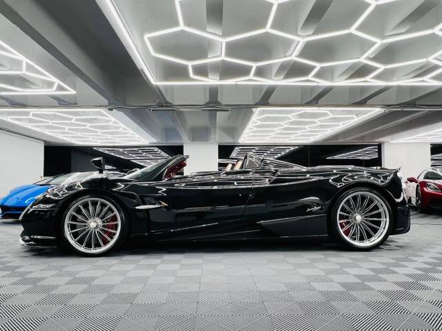 2021 Pagani Huayra 6.0 6L V12 Roadster
