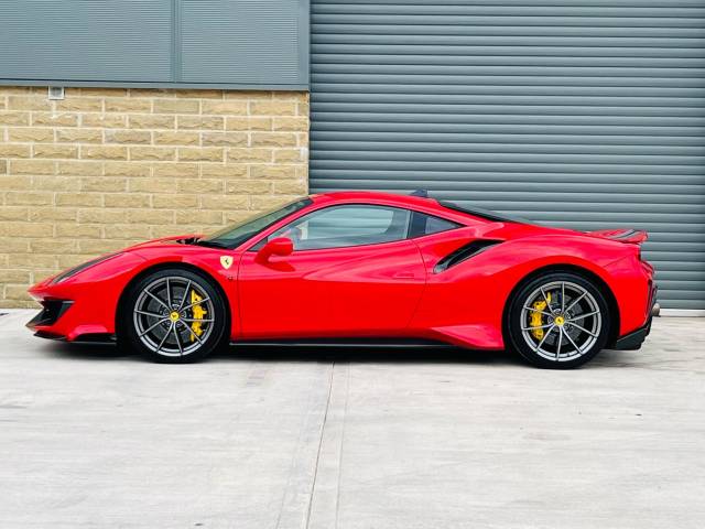 2019 Ferrari 488 Pista 3.9 488 PISTA S-A