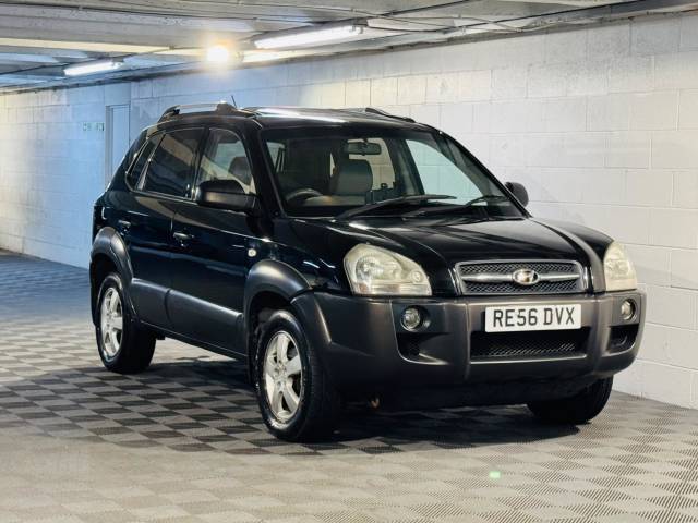 Hyundai TUCSON 2.0 CRTD GSI 5dr Estate Diesel BLACK