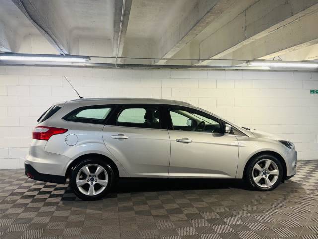 2014 Ford Focus 1.6 TDCi 115 Zetec Navigator 5dr