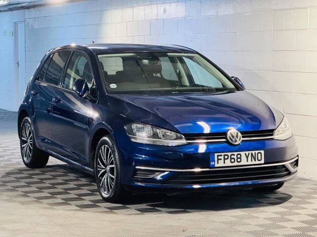 Volkswagen Golf 1.6 TDI SE [Nav] 5dr Hatchback Diesel BLUE