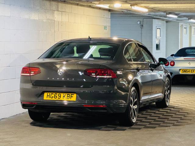 2020 Volkswagen Passat 1.5 TSI EVO SEL 4dr