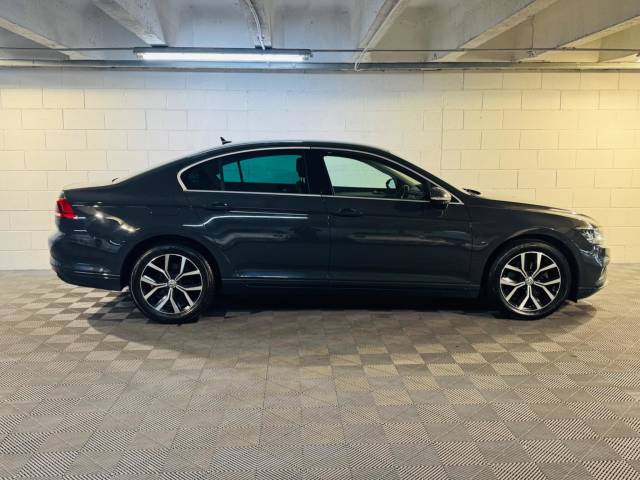 2020 Volkswagen Passat 1.5 TSI EVO SEL 4dr
