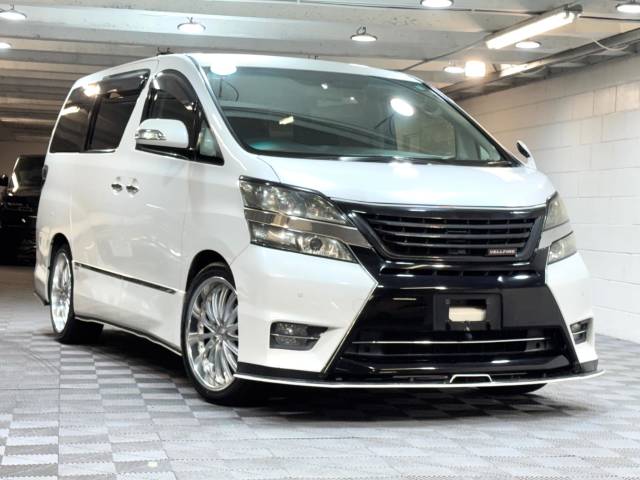 Toyota Vellfire 2.4Z Platinum Selection AUTO 7 Seat ULEZ MPV Petrol White