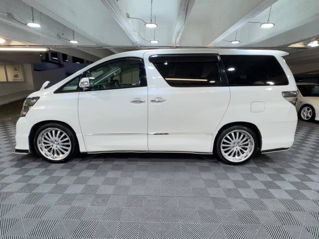 2010 Toyota Vellfire 2.4Z Platinum Selection AUTO 7 Seat ULEZ
