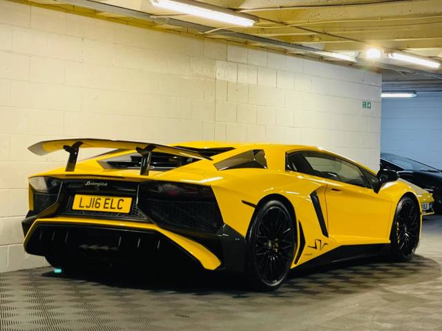 2016 Lamborghini Aventador 6.5 LP 700-4 2dr ISR