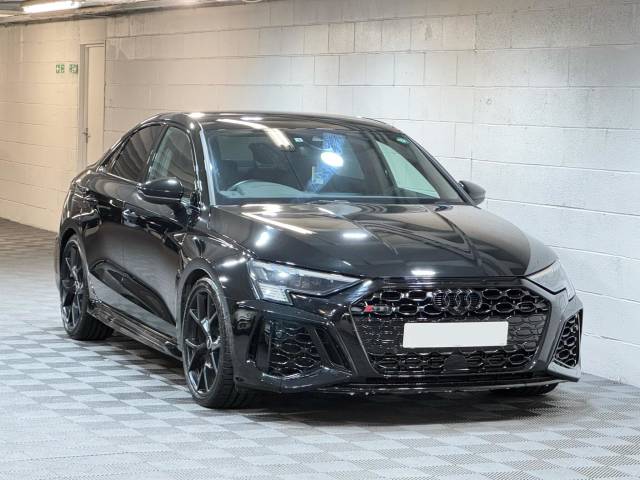 Audi RS3 2.5 TFSI Carbon Black S Tronic quattro Euro 6 (s/s) 4dr Saloon Petrol BLACK