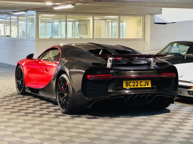 2022 Bugatti Chiron 8.0