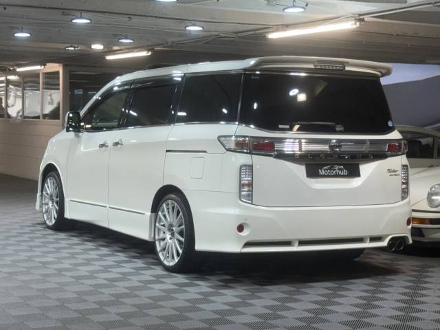2013 Nissan Elgrand 3.5 350 RIDER BLACKLINE SUNROOF Model
