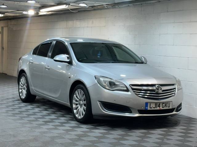 Vauxhall Insignia 2.0 INSIGNIA DSIGN NAV CDTI E Saloon Diesel SILVER