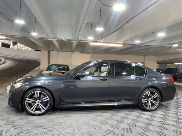2017 BMW 7 Series 4.4 750i M Sport 4dr Auto