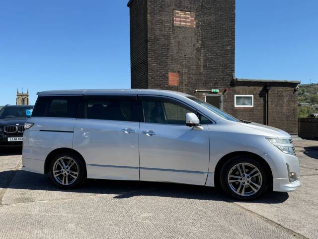 2013 Nissan Elgrand 2.5 250 Highway Star Urban Chrome S/ROOF