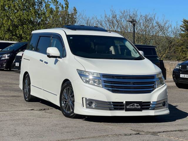 Nissan Elgrand 3.5 350 Rider BLACKLINE 4WD Auto 7 Seat MPV Petrol White