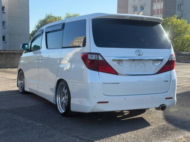 2009 Toyota Alphard 3.0 350S C Package 3.5 V6 Auto 7 Seat