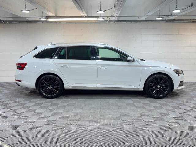 2021 Skoda Superb 1.4 TSI iV Laurin + Klement DSG 5dr