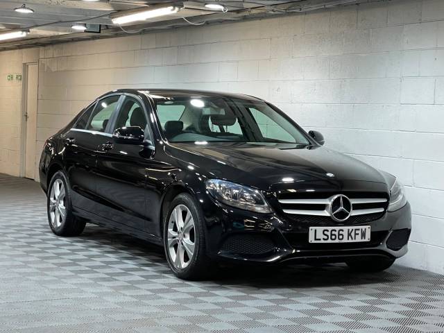 Mercedes-Benz C Class 1.6 C200d SE Executive Edition 4dr Saloon Diesel BLACK