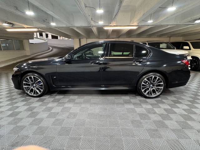 2022 BMW 7 Series 3.0 730d xDrive MHT M Sport 4dr Auto