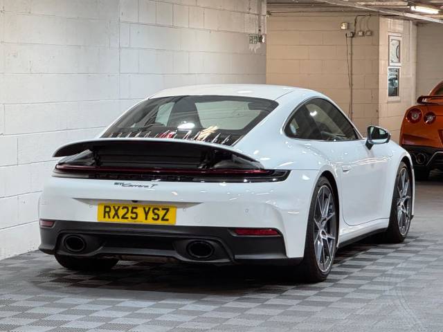2025 Porsche 911 3.0 T 2dr