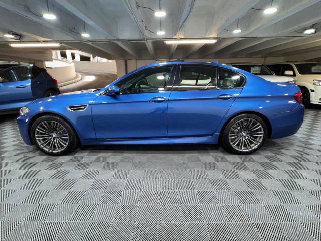 2015 BMW M5 4.4 M5 4dr DCT
