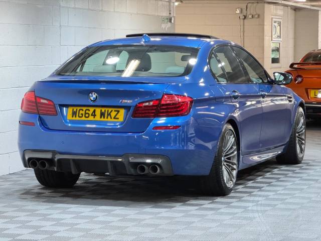 2015 BMW M5 4.4 M5 4dr DCT