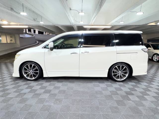 2012 Nissan Elgrand 2.5 250 Highway Star Urban Chrome Auto