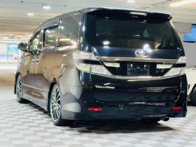 2013 Toyota Vellfire 2.4 Z Edition Automatic 8 Seat ULEZ MPV