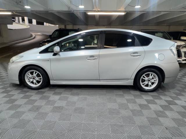 2016 Toyota Prius 1.8 PRIUS HYBRID
