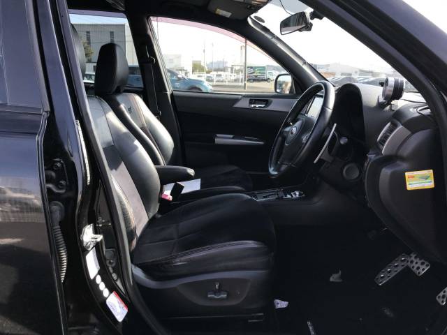2010 Subaru Exiga 2.0 GT Tuned By STi 1/300 7 Seat EJ20