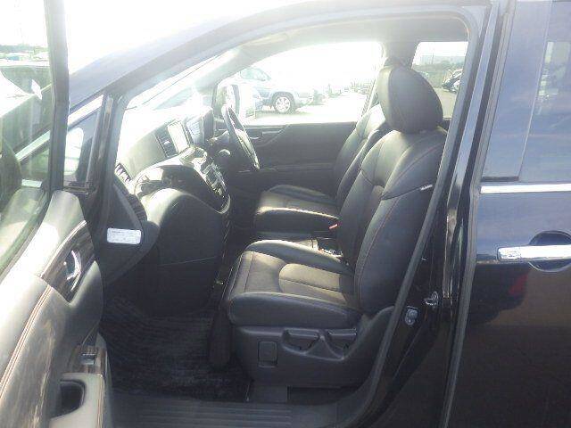 2015 Nissan Elgrand 2.5 250 Highway Star Auto 7 Seat ULEZ