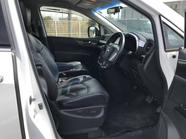 2013 Nissan Elgrand 2.5 250 Highway Star FULL IMPUL CAR ULEZ