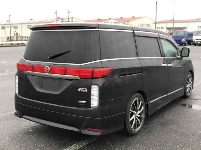 2010 Nissan Elgrand 3.5 350 Highway Star Twin SUNROOF ULEZ