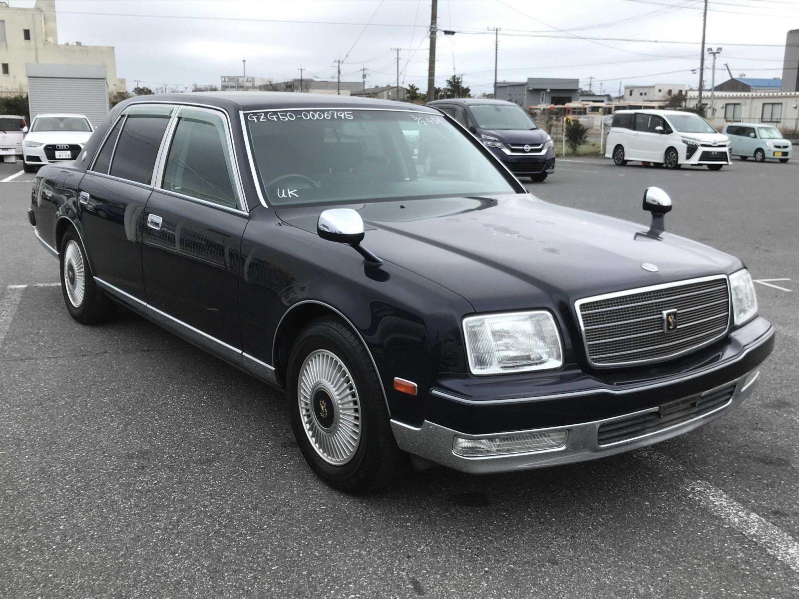 2004 Toyota Century