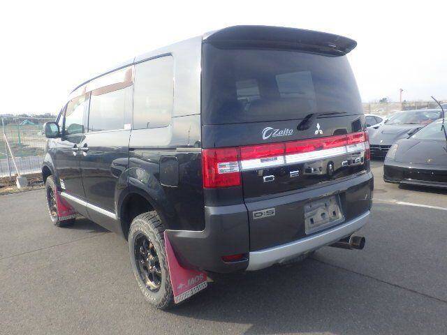 2008 Mitsubishi Delica D5 2.4 G POWER PACKAGE 4WD Fresh Import