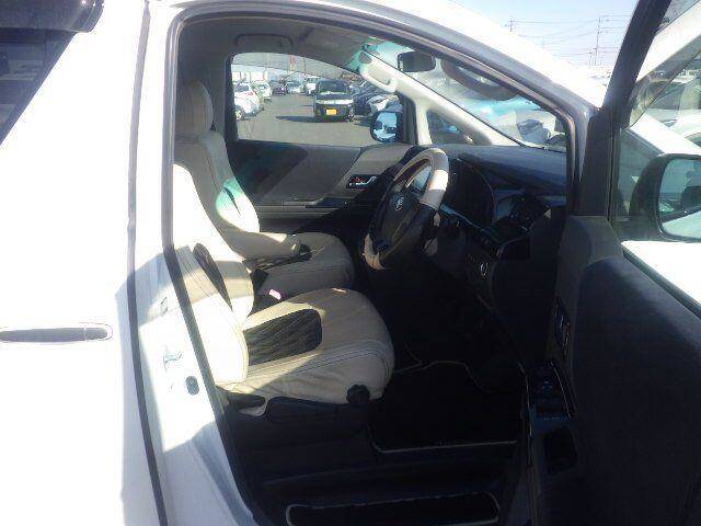 2009 Toyota Alphard 2.4 240S Edition 8 Seats Auto Grade 4