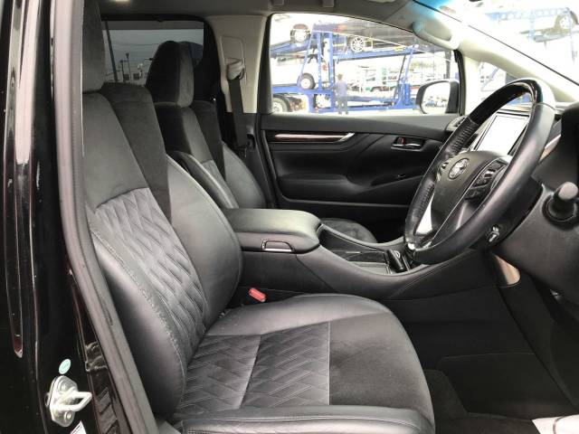 2015 Toyota Alphard 4WD 2.5S C Package ULEZ 7 Seat Auto