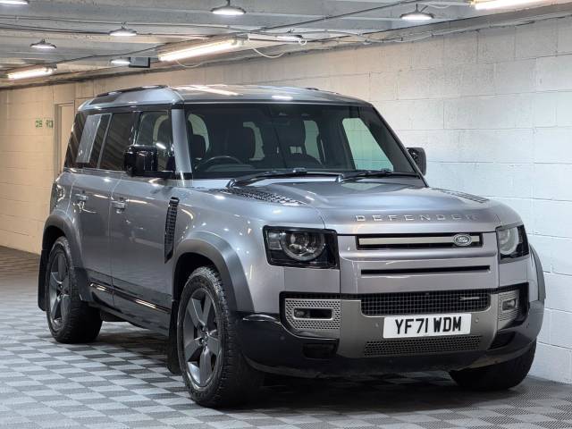 Land Rover Defender 110 2.0 P400e X-Dynamic SE 110 5dr Auto Estate Petrol / Electric Hybrid GREY