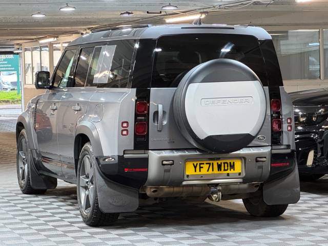 2022 Land Rover Defender 110 2.0 P400e X-Dynamic SE 110 5dr Auto