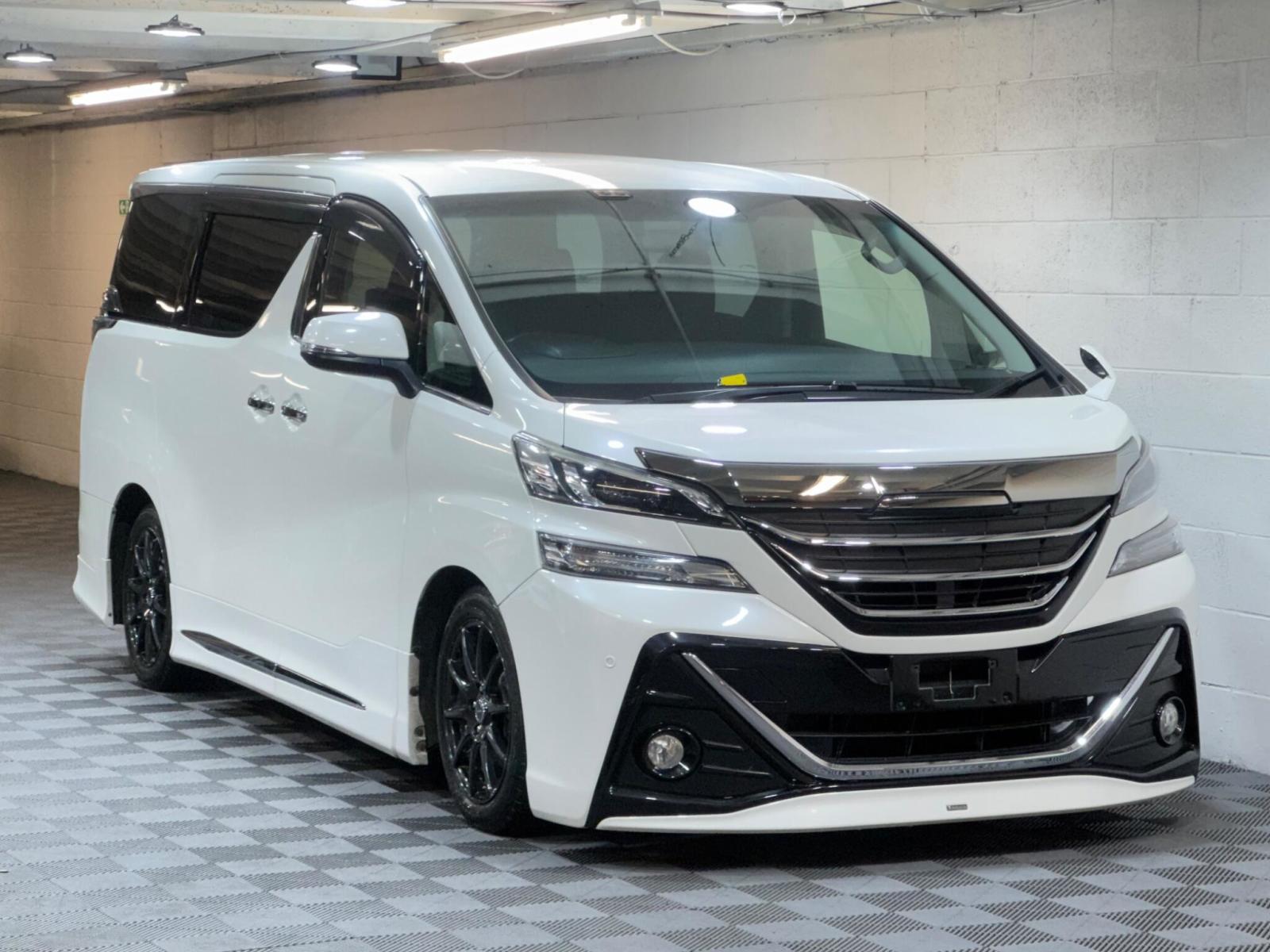 2015 Toyota Vellfire