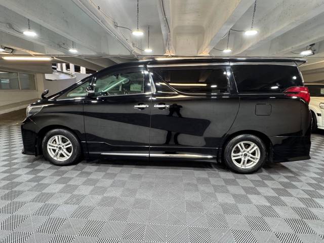 2015 Toyota Alphard 4WD 2.5S C Package ULEZ 7 Seat Auto