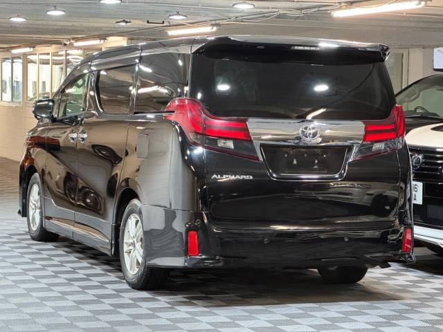 2015 Toyota Alphard 4WD 2.5S C Package ULEZ 7 Seat Auto