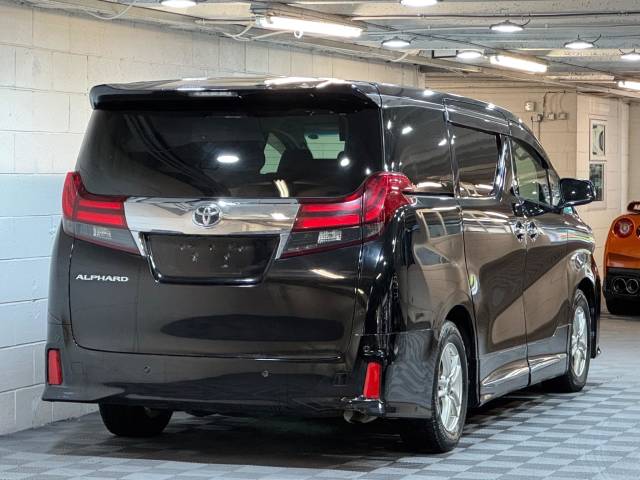 2015 Toyota Alphard 4WD 2.5S C Package ULEZ 7 Seat Auto
